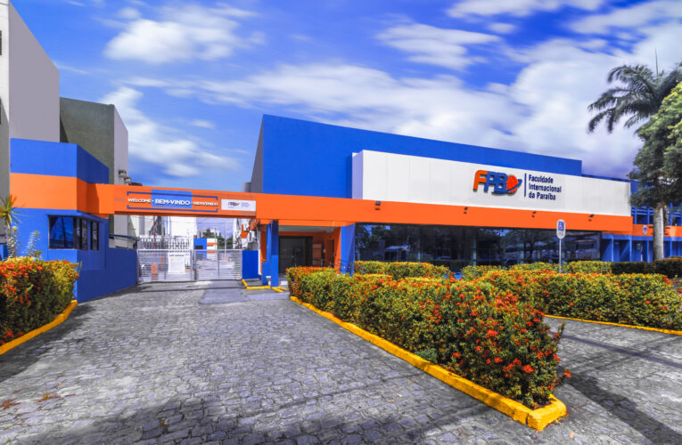 Faculdade paraibana recebe selo de Instituição Socialmente Responsável  